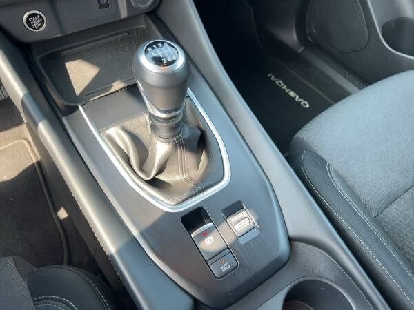 Nissan Qashqai 1.3 DIG-T MHEV Kamera Klima Navi