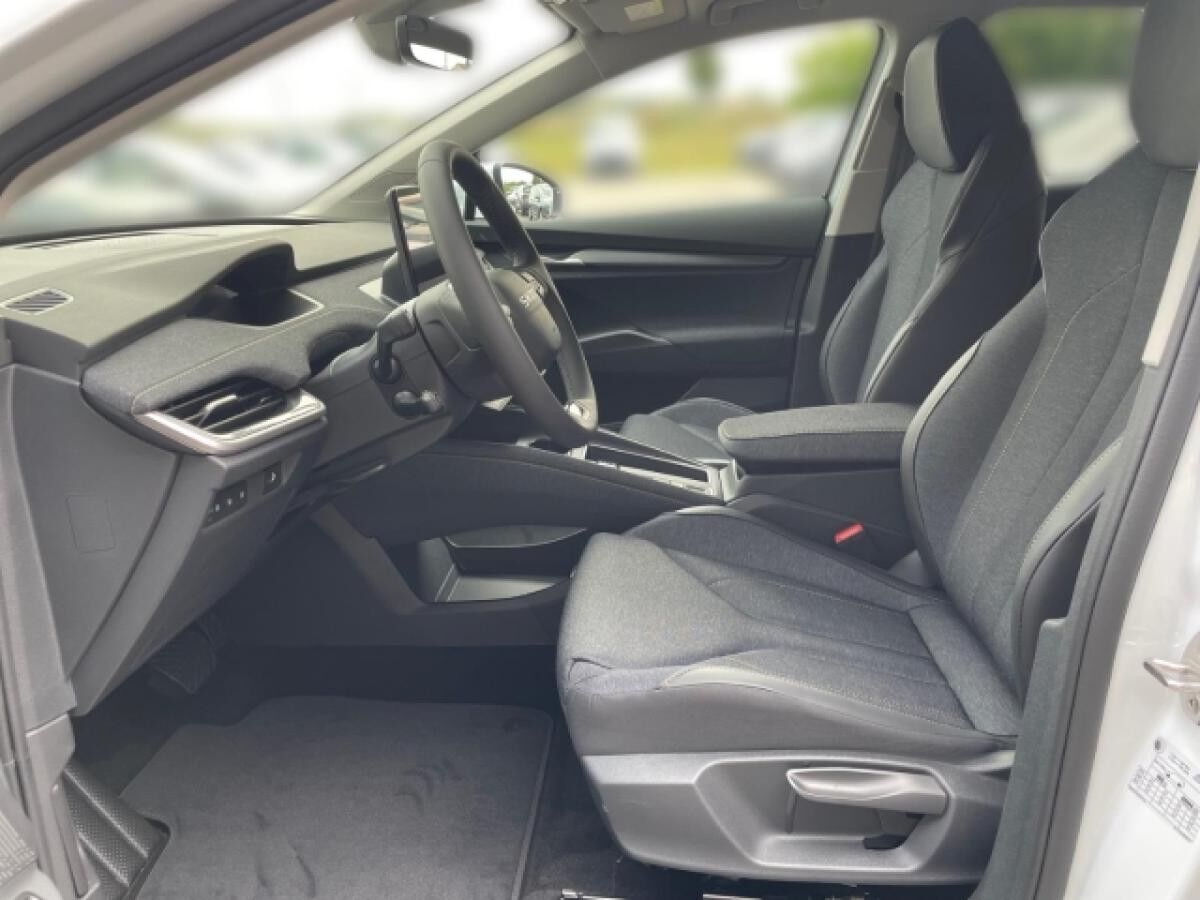 Skoda Elroq 85 DSG Matrix,Navi,Wärmepumpe,AHK,ACC