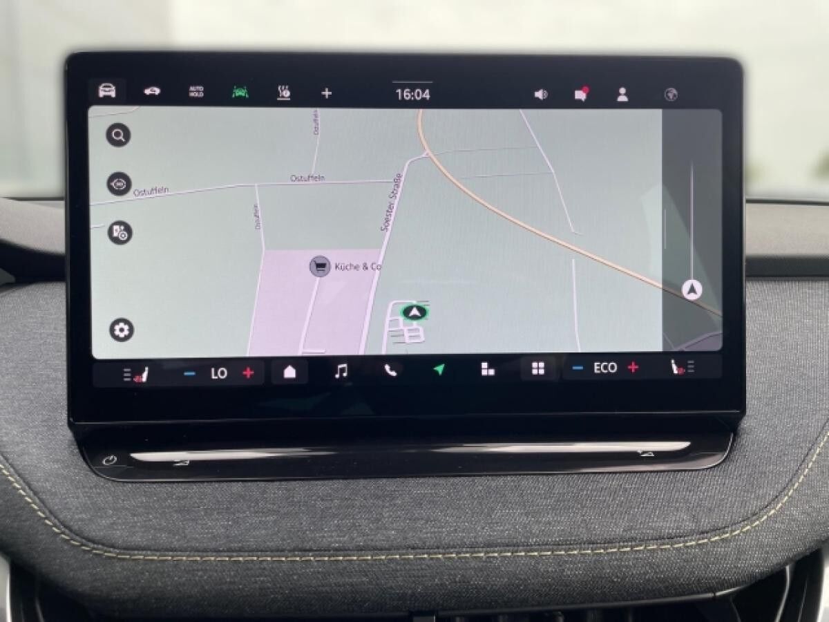 Skoda Elroq 85 DSG Matrix,Navi,Wärmepumpe,AHK,ACC