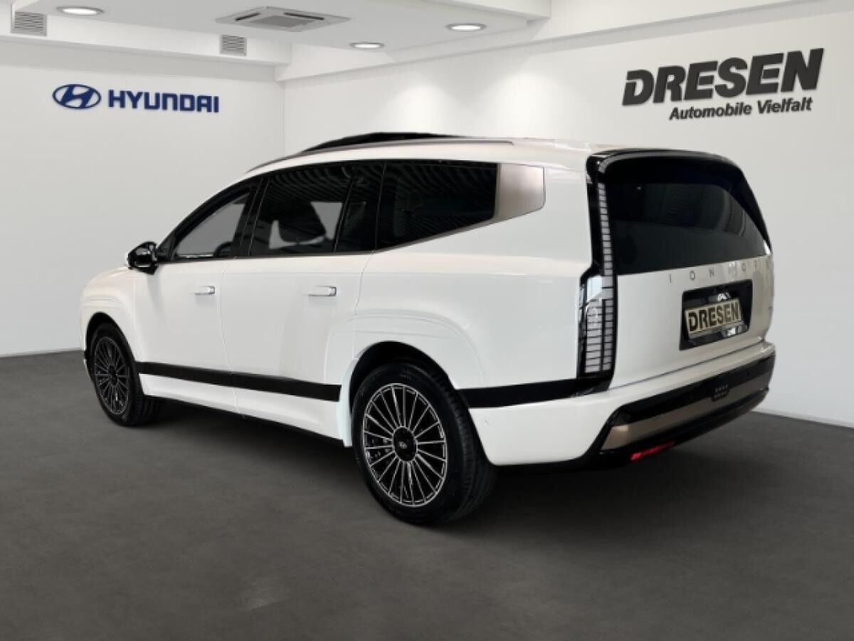 Hyundai IONIQ 9 UNIQ⚠️| Panorama | Swivel-Paket | Rückfahrkamera | Navi | Klimaauto. | ISOFIX