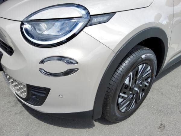 Fiat 600 Special Edition CarPlay Klima 360Grad PDC SHZ LED