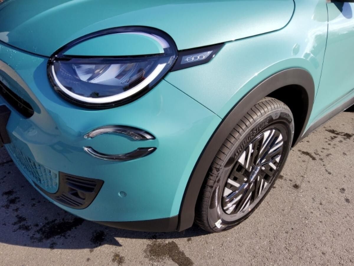 Fiat 600 Special Edition CarPlay Klima PDC SHZ LED