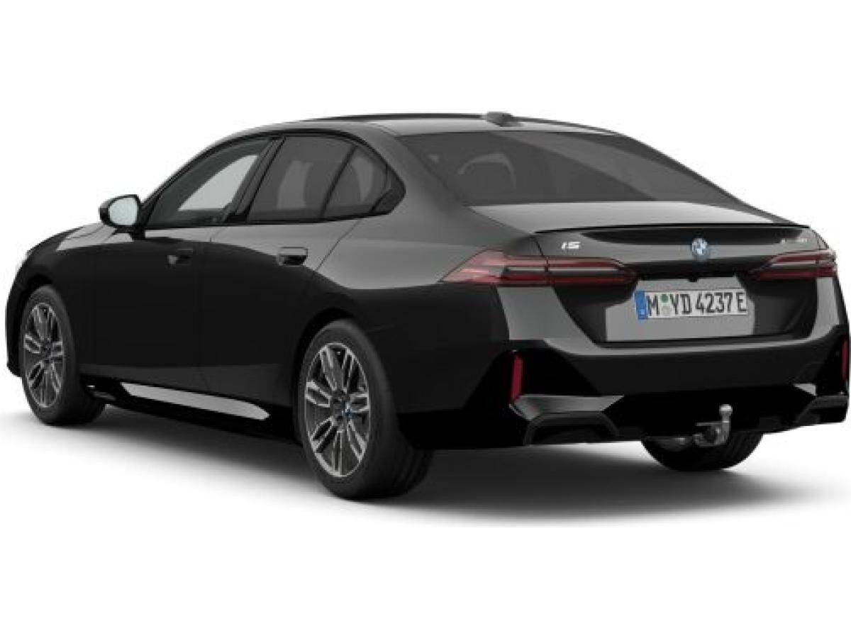 BMW i5 xDrive40 / Sofort verfügbar / M Sport / AHK