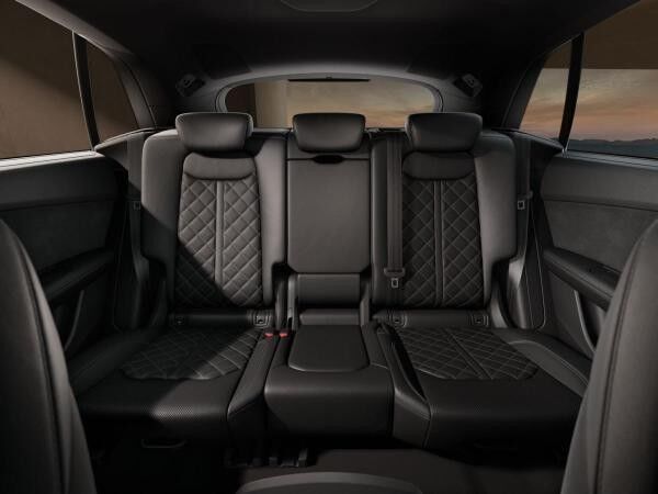 Audi Q8 SUV S line business TDI qu. *AHK/B&O/HUD/MATRIX/PANO/STHZG*