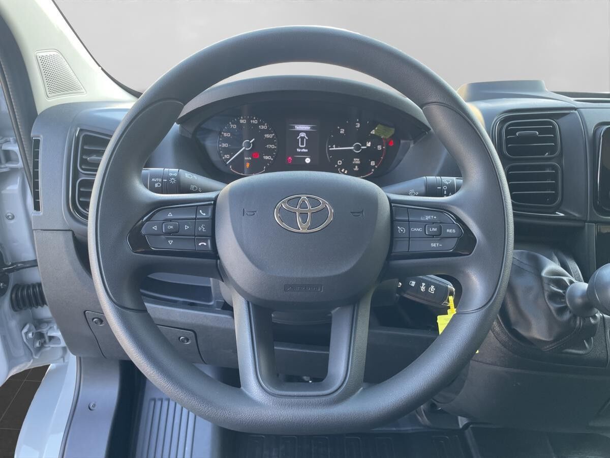 Toyota Proace Max D,140 PS,L3 H3,Work 35 H,Hecktüren verglast - Bestandsfahrzeug