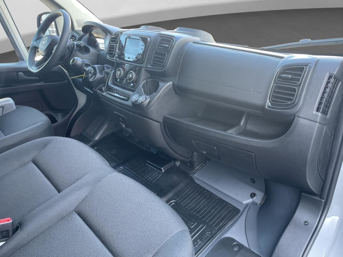 Toyota Proace Max D,140 PS,L3 H3,Work 35 H,Hecktüren verglast - Bestandsfahrzeug