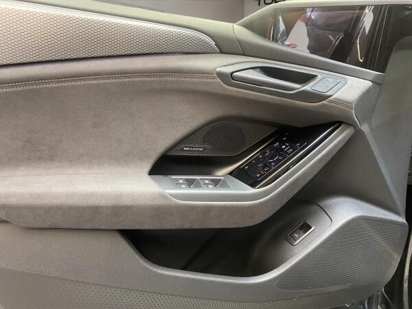 Audi A6 e-tron Sportback quattro W edition one grey