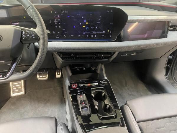 Audi A6 e-tron Sportback quattro W edition one grey