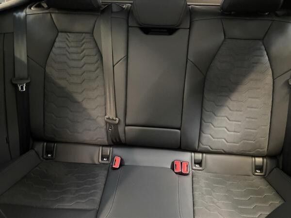 Audi A6 e-tron Sportback quattro W edition one grey