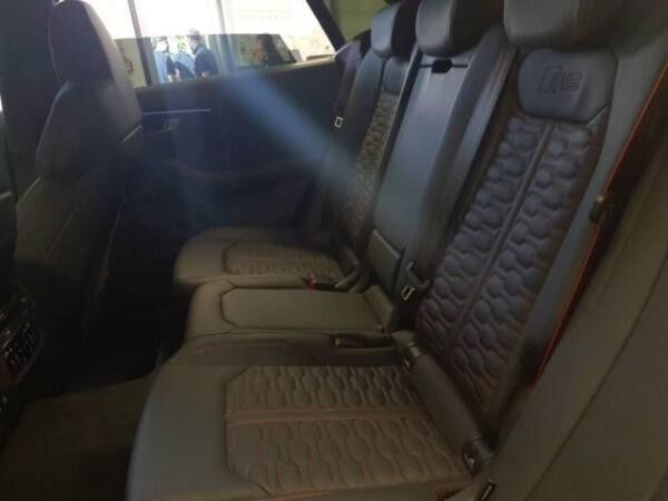 Audi RS Q8 TFSI q. *Laserlicht*HuD*AHK*Assistenz*Air*