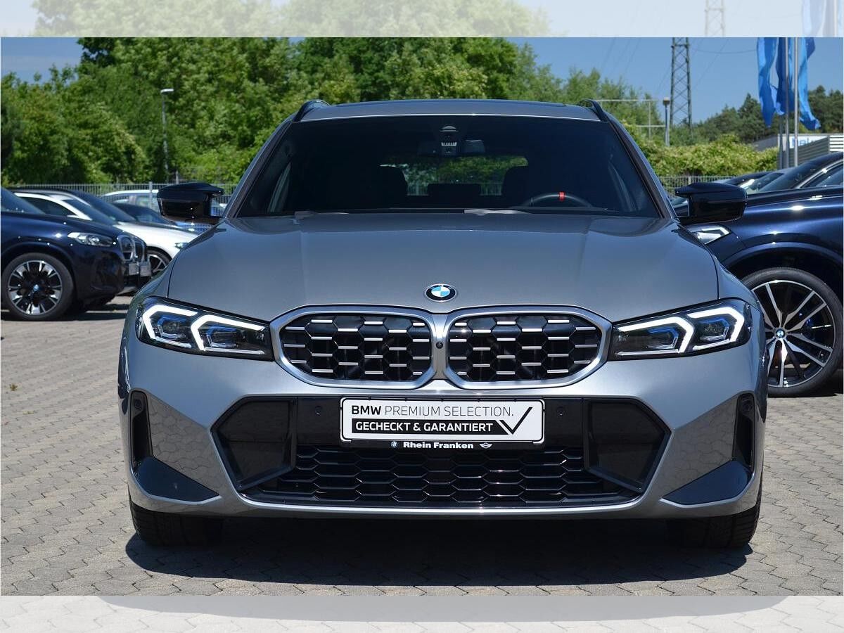 BMW M340i i Touring "Facelift II",LiveCptProf, AdaptLED, Pano, 360°, HiFi uvm.
