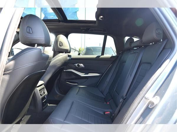BMW M340 i Touring "Facelift II",LiveCptProf, AdaptLED, Pano, 360°, HiFi uvm.