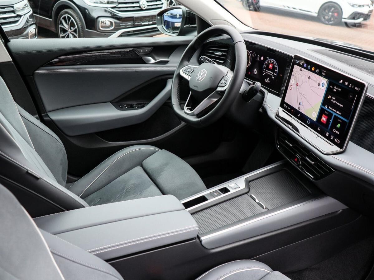 Volkswagen Passat Variant 1.5 TSI Hybrid AHK ACC LED NAVI KEYLESS RÜCKKAMERA