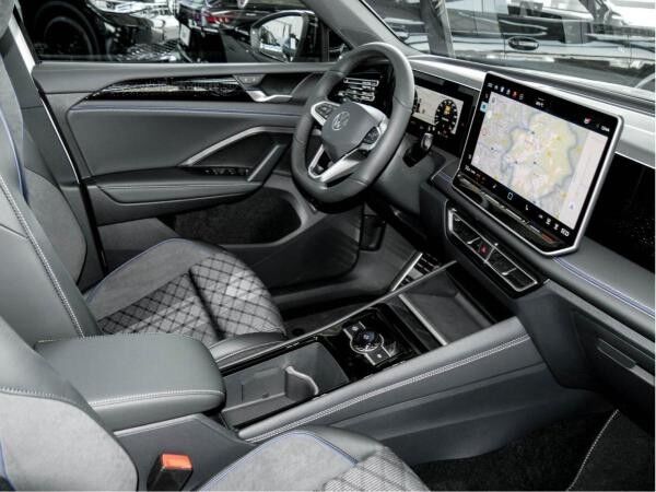 Volkswagen Tiguan R-Line 1,5 l eHybrid 272 PS / DSG Sofort verfügbar