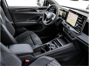 Volkswagen Tiguan R-Line 1,5 l eHybrid 272 PS / DSG Sofort verfügbar Volkswagen Tiguan R-Line 1,5 l eHybrid 272 PS / DSG Sofort verfügbar