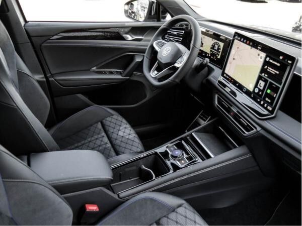 Volkswagen Tiguan R-Line 1,5 l eHybrid 272 PS / DSG Sofort verfügbar