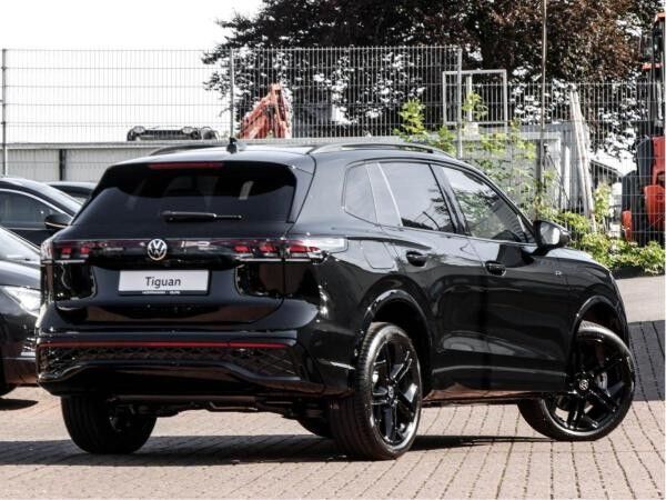 Volkswagen Tiguan R-Line 1,5 l eHybrid 272 PS /  DSG Sofort verfügbar