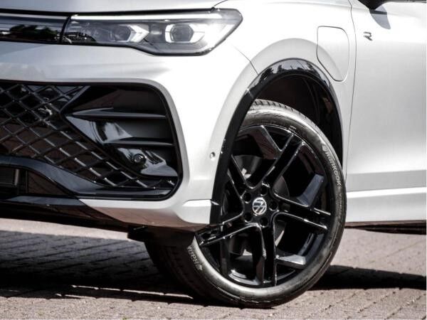 Volkswagen Tiguan R-Line 1,5 l eHybrid 272 PS / DSG Sofort verfügbar