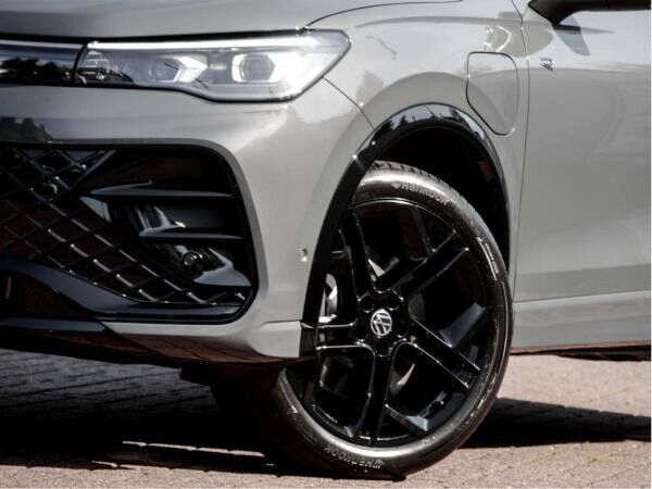 Volkswagen Tiguan R-Line 1,5 l eHybrid 272 PS DSG Sofort verfügbar