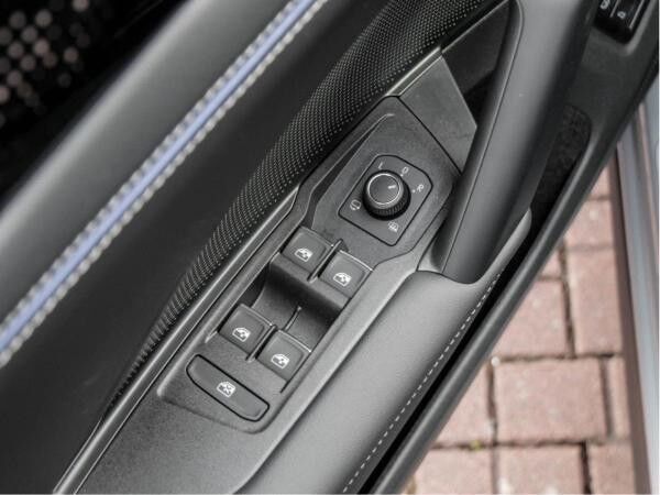 Volkswagen Tiguan R-Line 1,5 l eHybrid 272 PS / DSG Sofort verfügbar