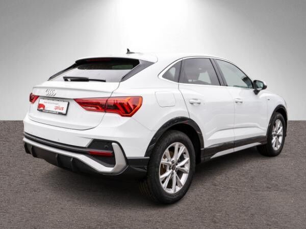 Audi Q3 S line 35TFSI Navi LED AHK ACC PDC // SOFORT VERFÜGBAR!!!