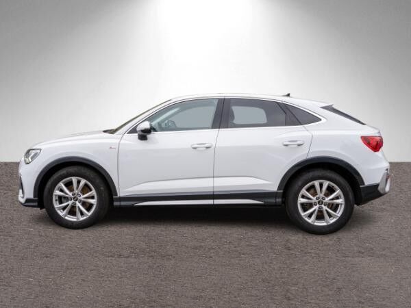 Audi Q3 S line 35TFSI Navi LED AHK ACC PDC // SOFORT VERFÜGBAR!!!