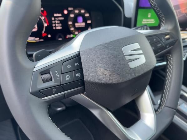 Seat Leon 1.5 eTSI DSG Road Edition #ACC #RFK #Kessy #SHZ