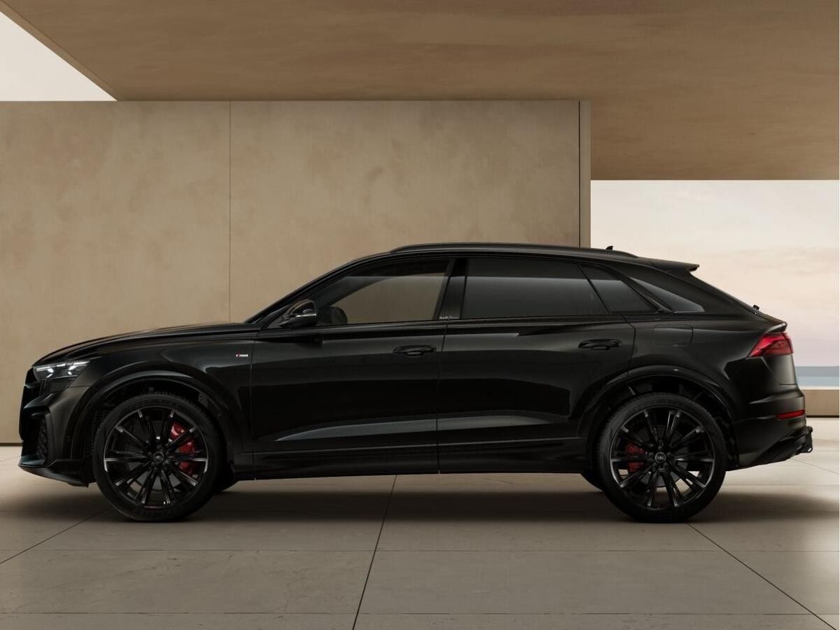 Audi Q8 SUV S line business TFSI e qu. *AHK/B&O/HUD/MATRIX/PANO/23"*