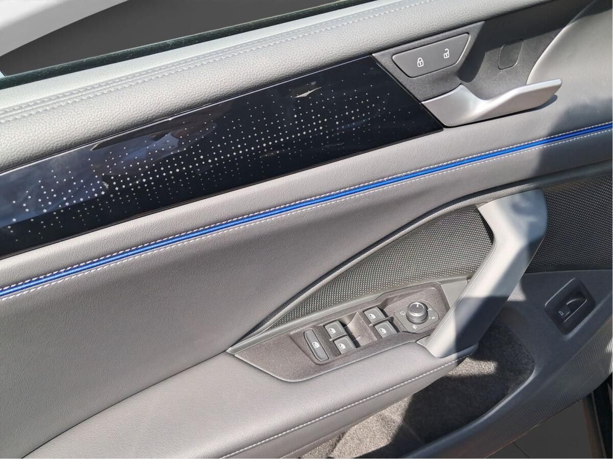 Volkswagen Tiguan R-Line 2,0 TDI 4MOTION DSG | IQ.