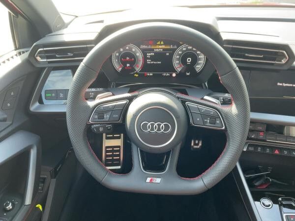 Audi A3 Limousine 35 TFSI S line S tronic **SOFORT VERFÜGBAR**