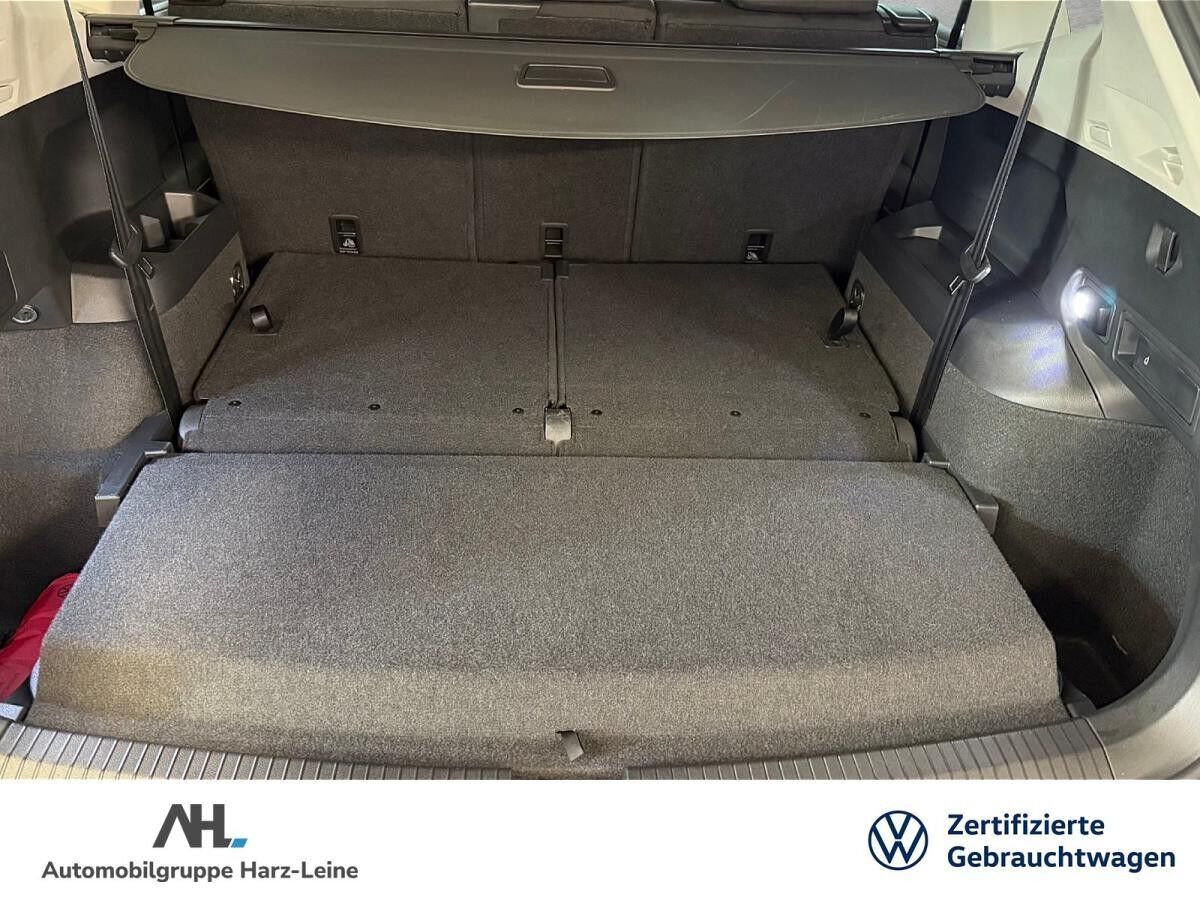 Volkswagen Tiguan Allspace 2.0 TDI Life AHK Navi ACC 7-Sitzer RFK LED