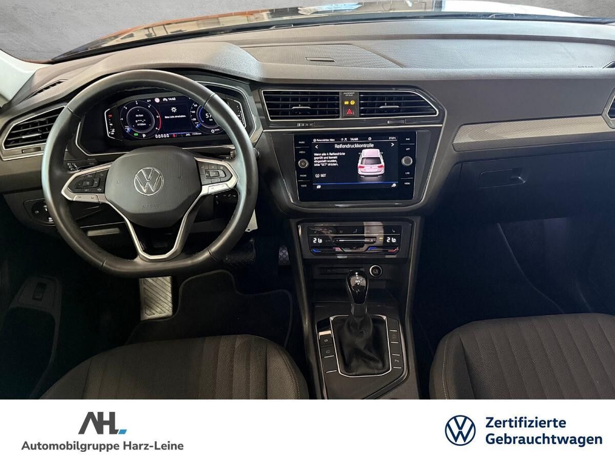 Volkswagen Tiguan Allspace 2.0 TDI Life AHK Navi ACC 7-Sitzer RFK LED