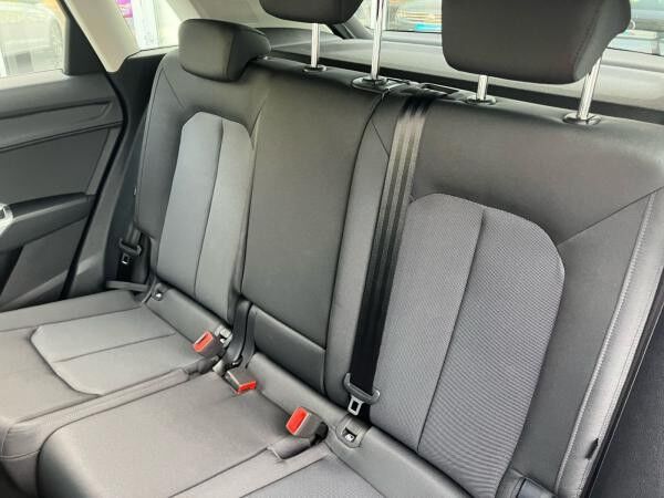 Audi Q3 advanced 35 TDI S-tronic / Navi+, Standh, RFK