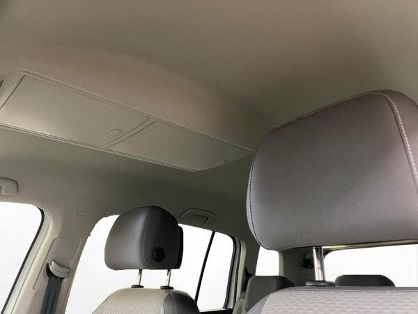Volkswagen Touran 1.5 TSI Comfortline 7-Sitzer Navi PDC+RFK ACC