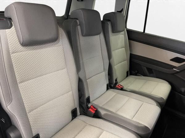 Volkswagen Touran 1.5 TSI Comfortline 7-Sitzer Navi PDC+RFK ACC