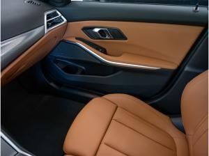 BMW 330 e xDrive Limousine BMW 330 e xDrive Limousine