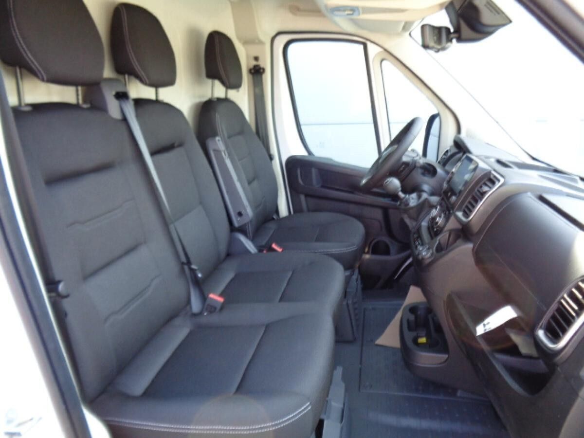 Peugeot Boxer 2.2 BlueHDi 140 L3H2 (250/250L)