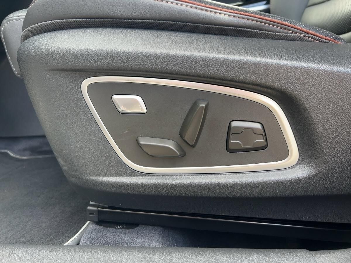 Renault Koleos INITIALE PARIS 4-WD 2.0 UPE:55.800,-