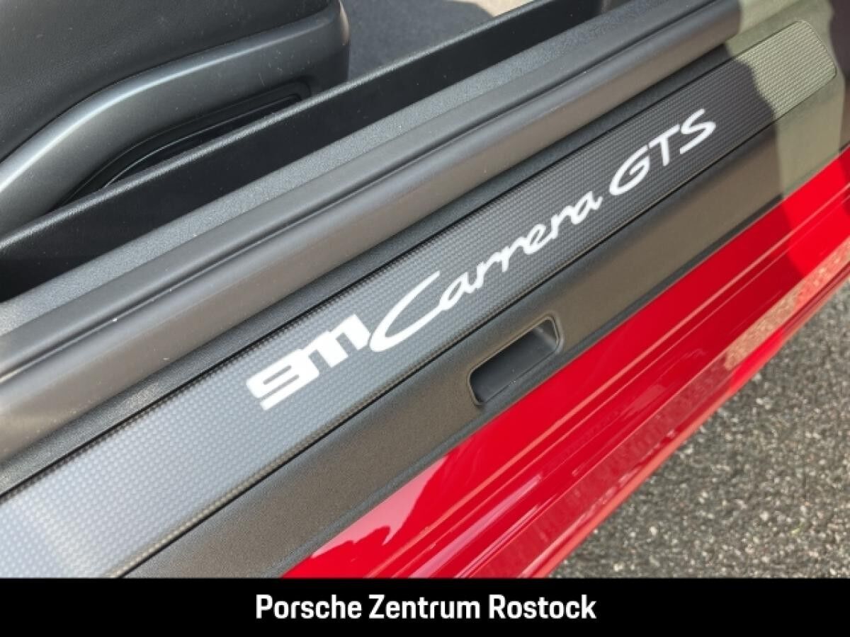 Porsche 992 Carrera GTS