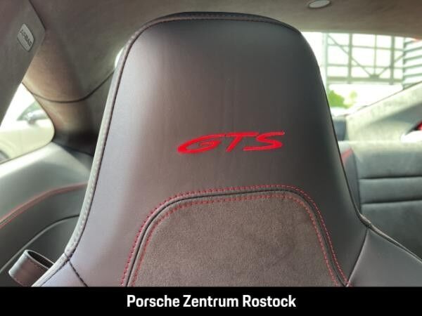 Porsche 992 Carrera GTS