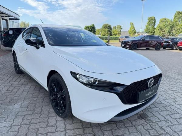 Mazda 3 2.5L E-SKYACTIV G HOMURA
