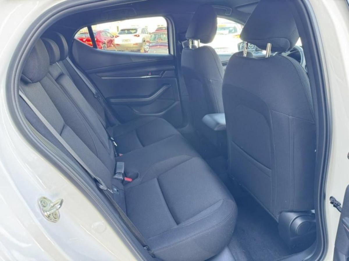 Mazda 3 2.5L E-SKYACTIV G HOMURA