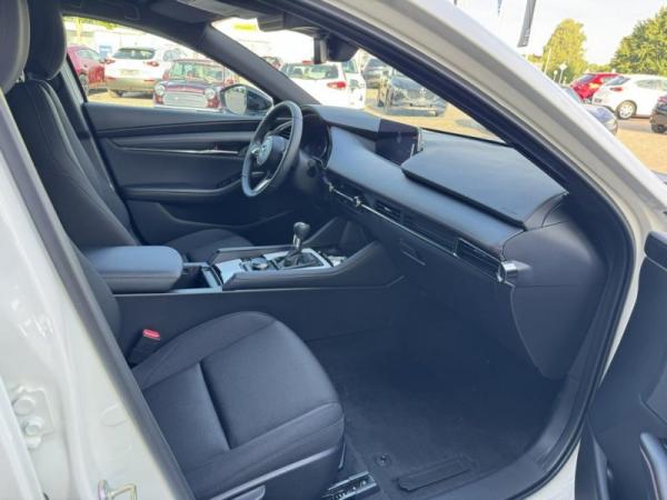 Mazda 3 2.5L E-SKYACTIV G HOMURA