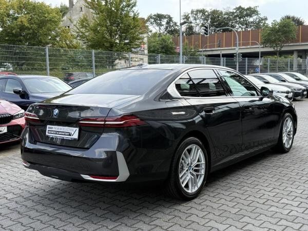 BMW i5 eDrive40 Pano Adapt.LED Stop&Go HarmanKardon