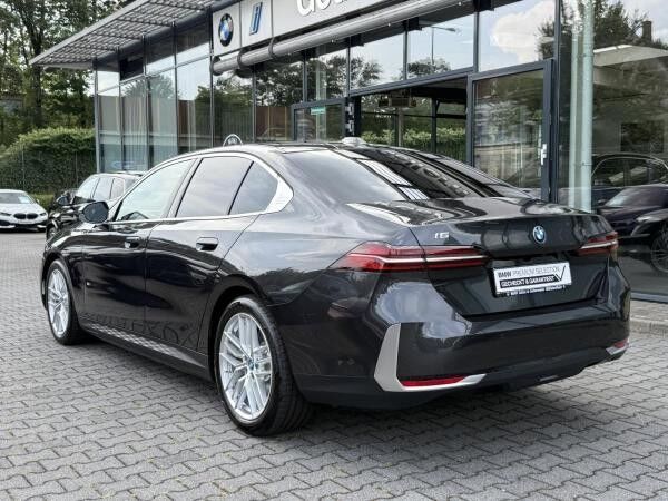 BMW i5 eDrive40 Pano Adapt.LED Stop&Go HarmanKardon