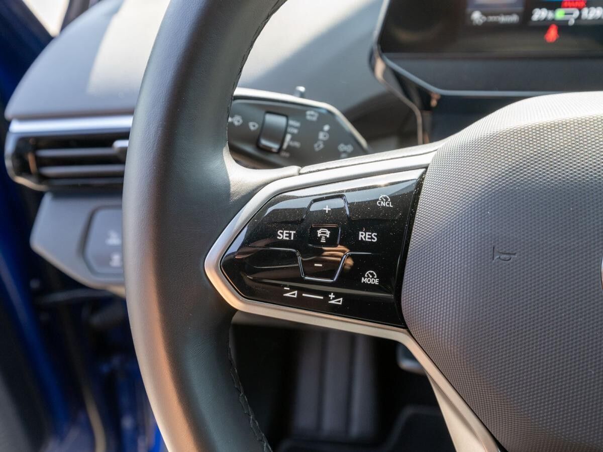 Volkswagen ID.4 Pro Pro LED Navi ACC PDC SHZ Wärmepumpe // SOFORT VERFÜGBAR!!!