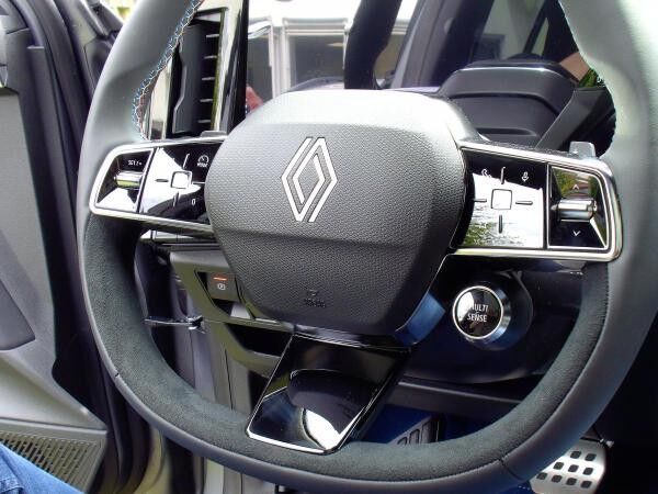 Renault Rafale Atelier Alpine E-TEch Plug-In-Hybrid 300 4x4