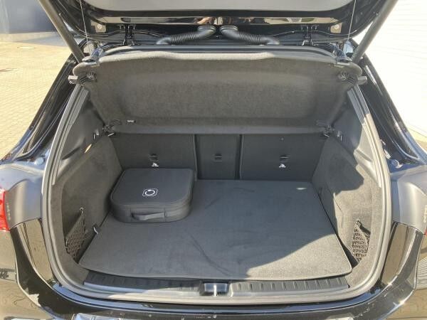 Mercedes-Benz EQA 250+ Progressive AHZV Distronic Winter-Paket * sofort verfügbar *