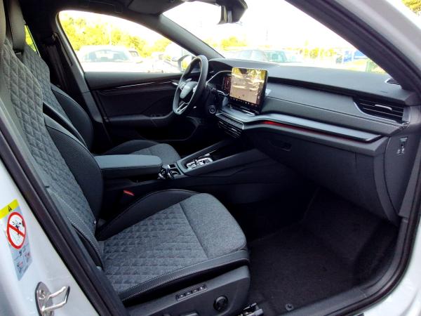 Skoda Octavia Combi 2.0 TDI Sportline DSG Matrix Navi AHK🚀Sofort-Verfügbar🚀Autohaus-Schandert Top-Deal✨