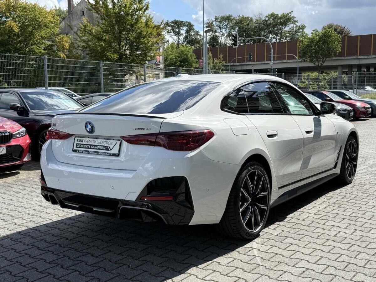BMW i4 xDrive40 Gran Coupé M Sport //Stop&Go HUD